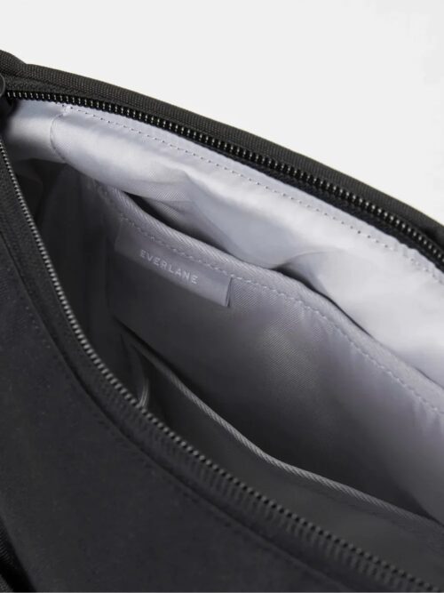 Alternative view of Transit Messenger Ebony